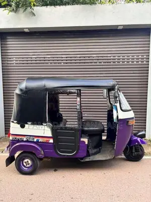 Bajaj 2 Stroke 2004 Three Wheel (Used)