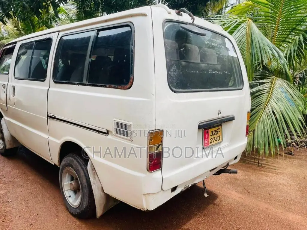 Toyota HIACE 1980 Van (Used)