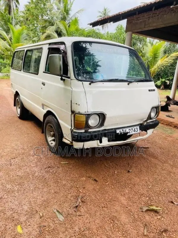 Toyota HIACE 1980 Van (Used)