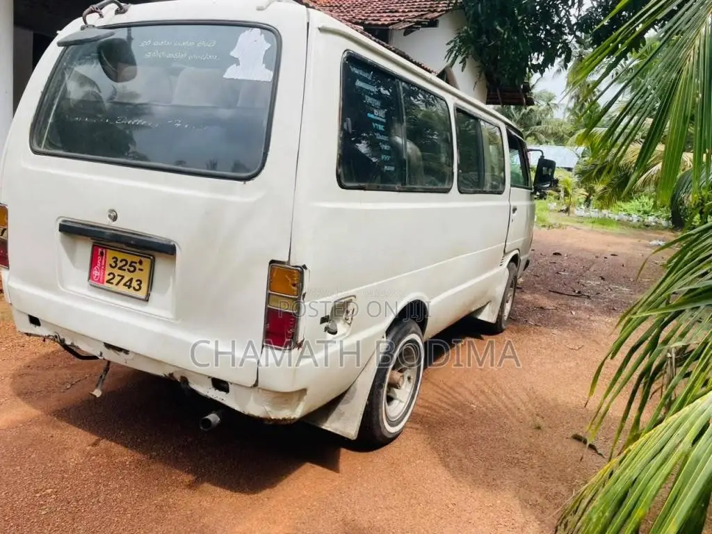 Toyota HIACE 1980 Van (Used)