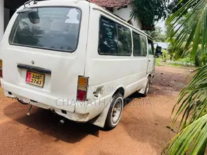 Toyota HIACE 1980 Van (Used)
