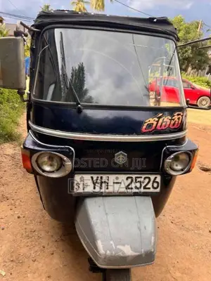 Piaggio Ape City 2011 Three Wheel (Used)