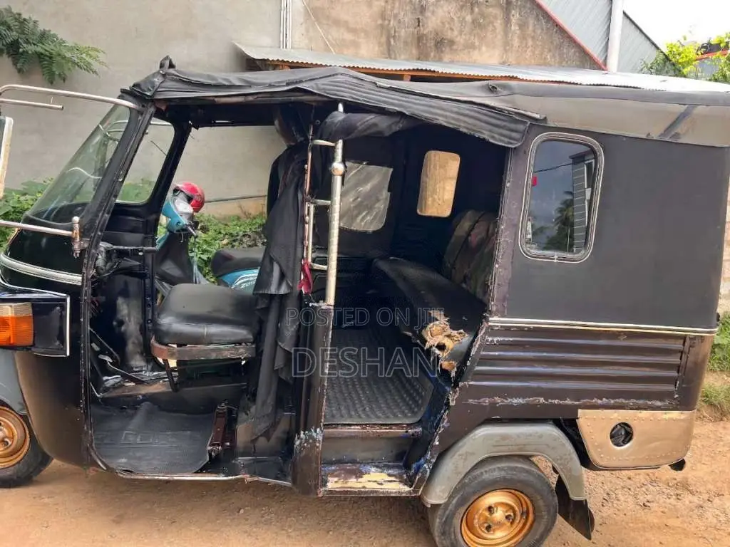 Piaggio Ape City 2011 Three Wheel (Used)