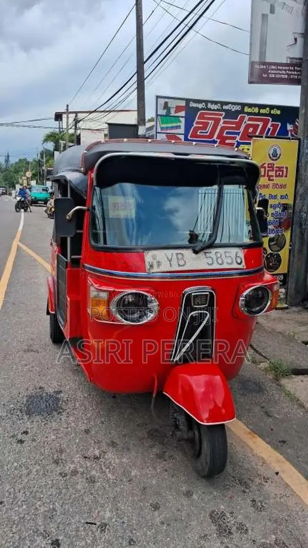 Bajaj 4 Stroke 2010 Three Wheel (Used)