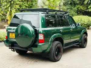 Nissan Patrol 2001 SUV (Used)