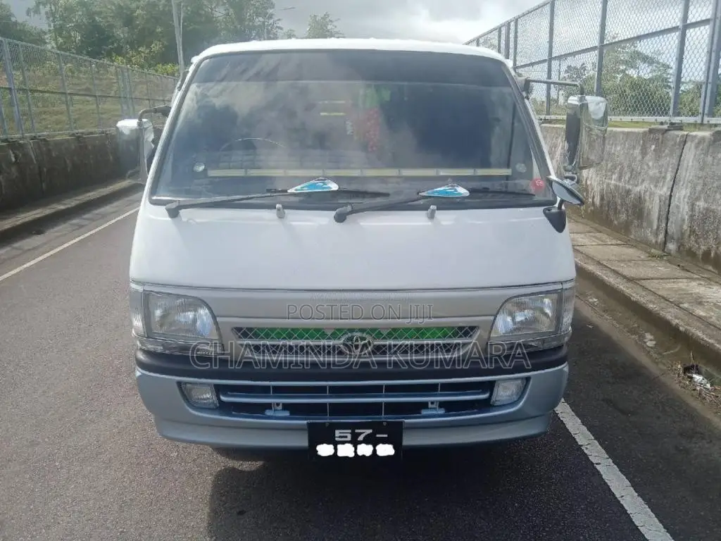 Toyota Dolphin LH113 1991 Van (Used)