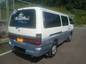 Toyota Dolphin LH113 1991 Van (Used)