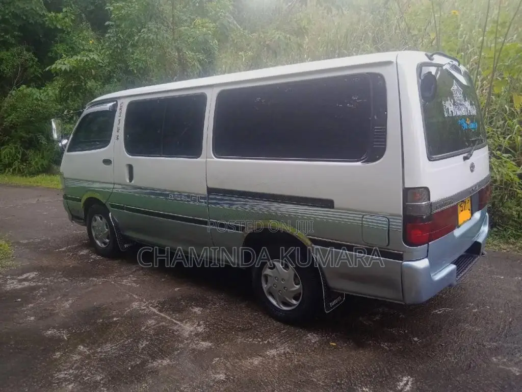 Toyota Dolphin LH113 1991 Van (Used)