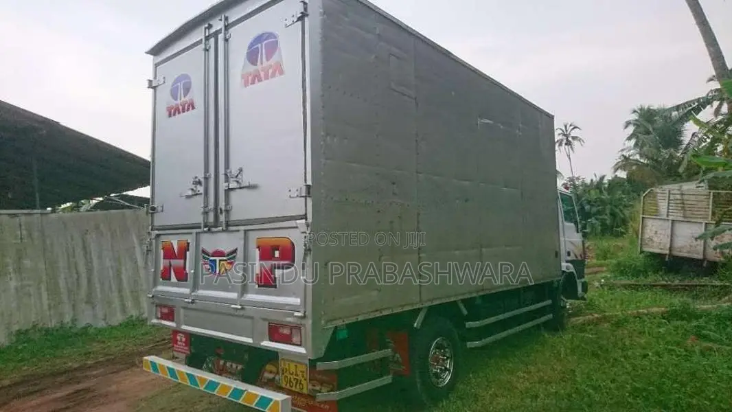 Tata 909 2011 Lorry (Used)