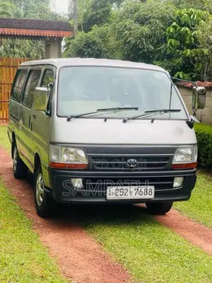 Toyota LH113 1999 Van (Used)