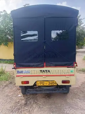 Tata Dimo Batta 2011 Lorry (Used)