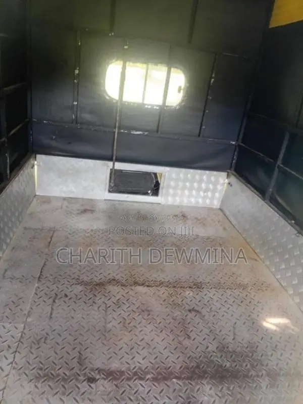 Tata Dimo Batta 2011 Lorry (Used)