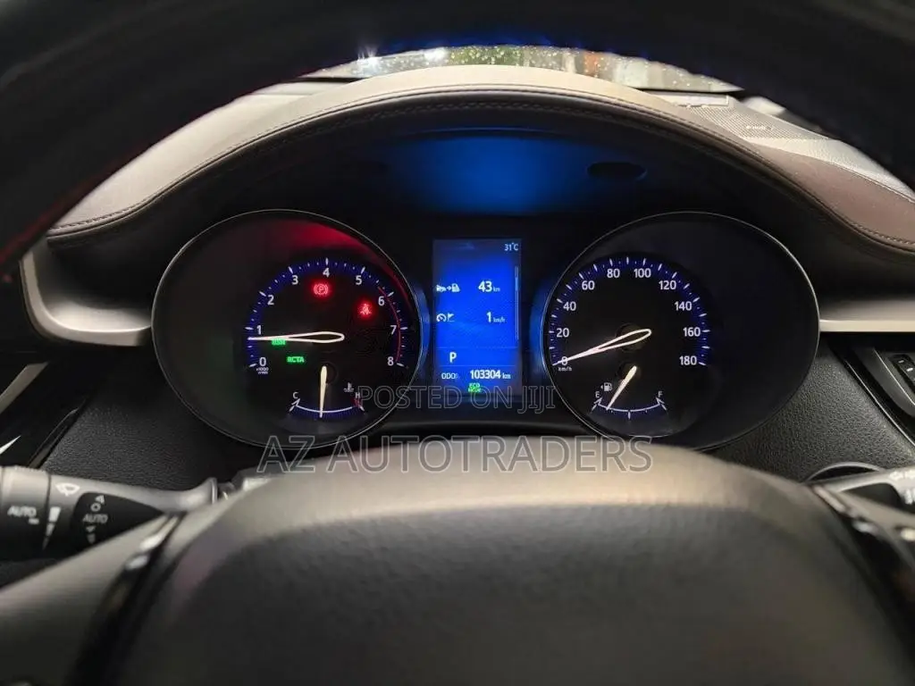 Toyota CHR NGX 10 2018 SUV (Used)