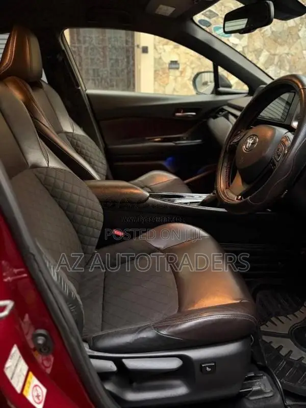 Toyota CHR NGX 10 2018 SUV (Used)