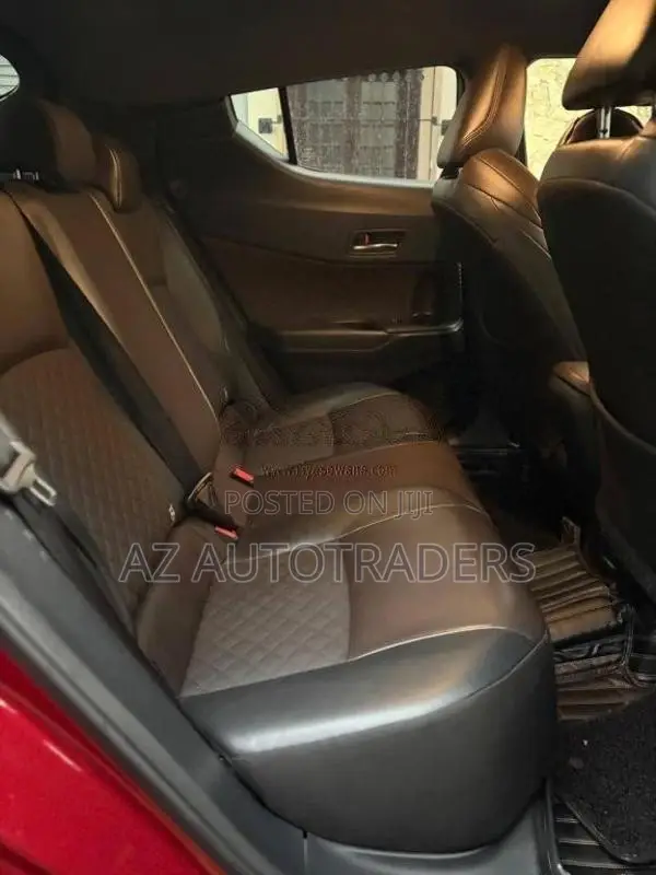 Toyota CHR NGX 10 2018 SUV (Used)