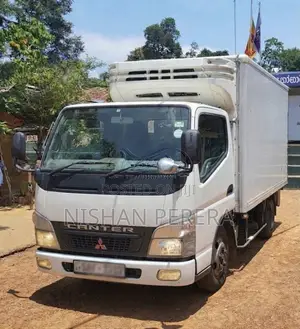 Mitsubishi Canter 2013 Lorry (Used)