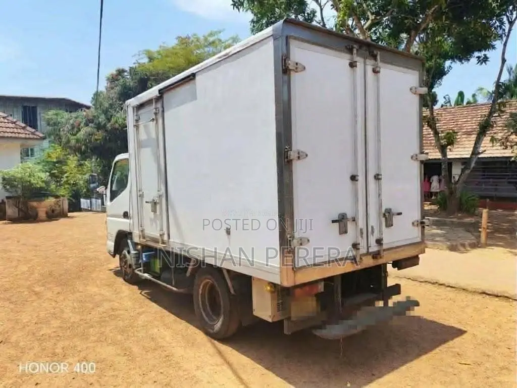 Mitsubishi Canter 2013 Lorry (Used)