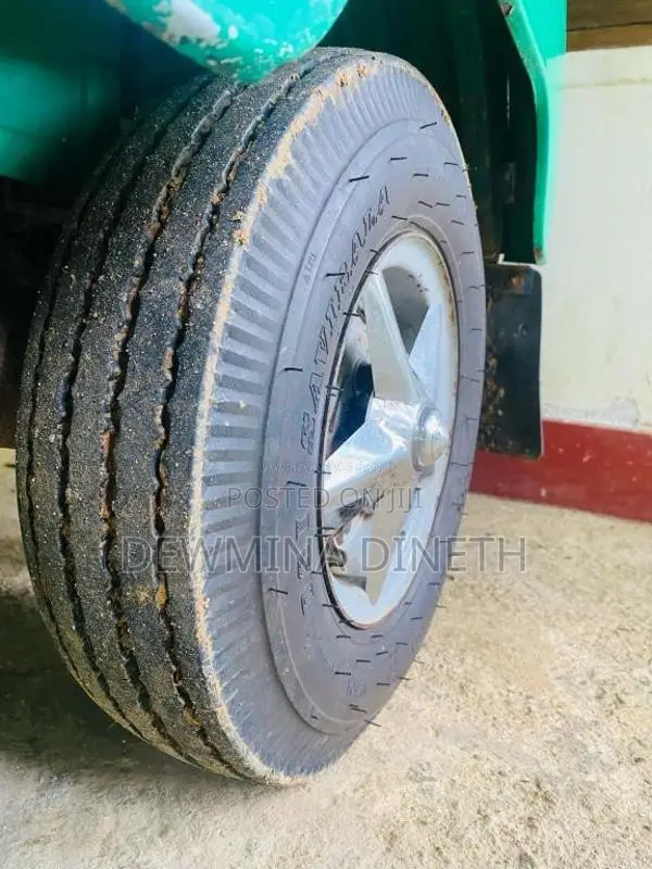 Bajaj RE 4 Stroke 2015 Three Wheel (Used)