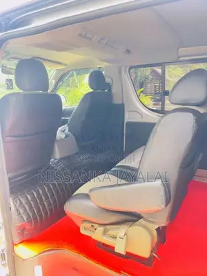 Toyota KDH 2012 Van (Used)