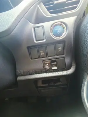 Toyota Voxy 2015 Van (Used)