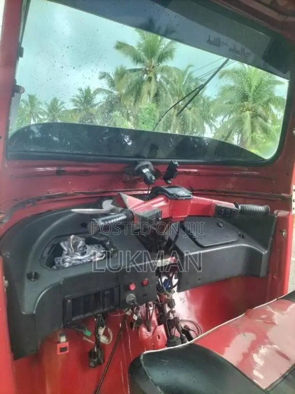 Bajaj 2 Stroke 2007 Three Wheel (Used)
