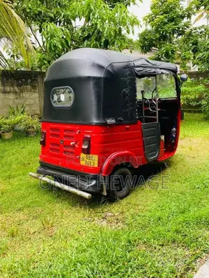 Bajaj Re 2015 Three Wheel (Used)
