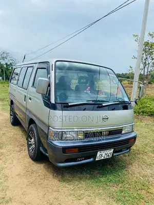 Nissan Caravan 1992 Van (Used)