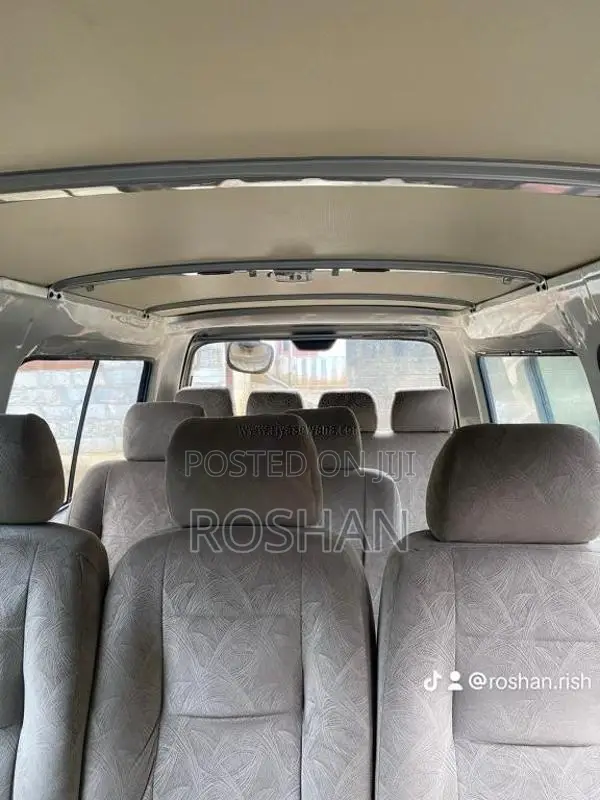 Nissan Caravan 1992 Van (Used)