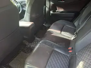 Toyota CHR NGX 10 2019 SUV (Used)