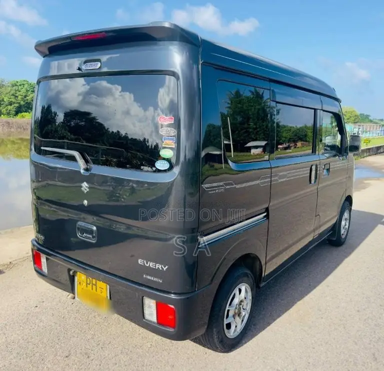 Suzuki Every DA17 2017 Van (Used)