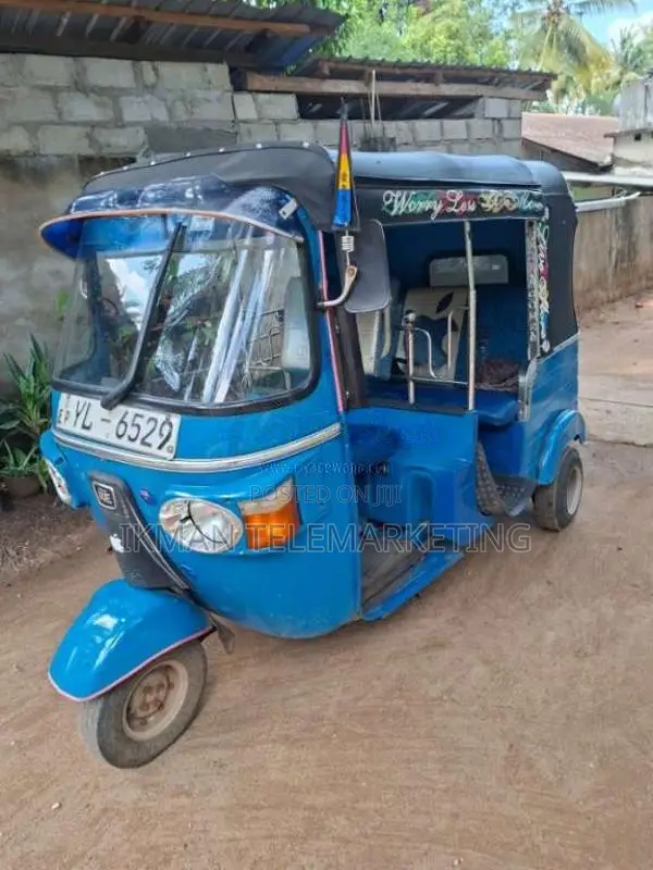 Bajaj 4 Stroke 2011 Three Wheel (Used)