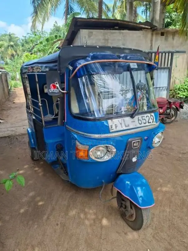 Bajaj 4 Stroke 2011 Three Wheel (Used)