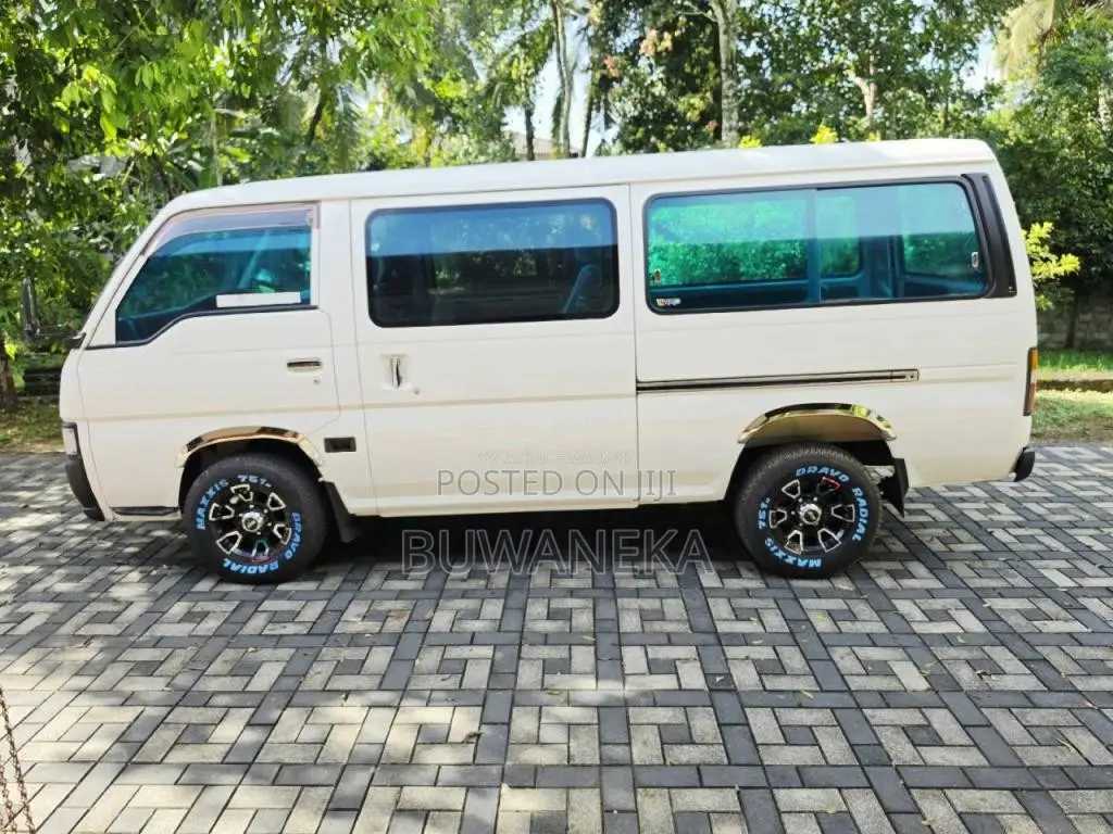 Nissan Caravan 1998 Van (Used)