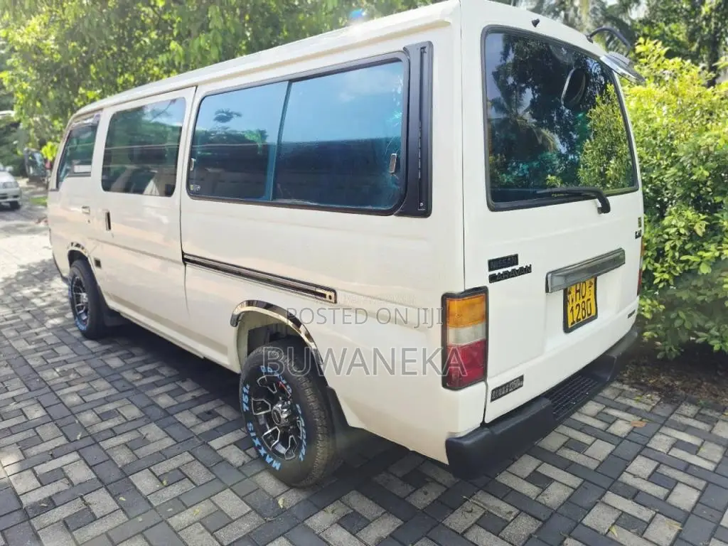 Nissan Caravan 1998 Van (Used)
