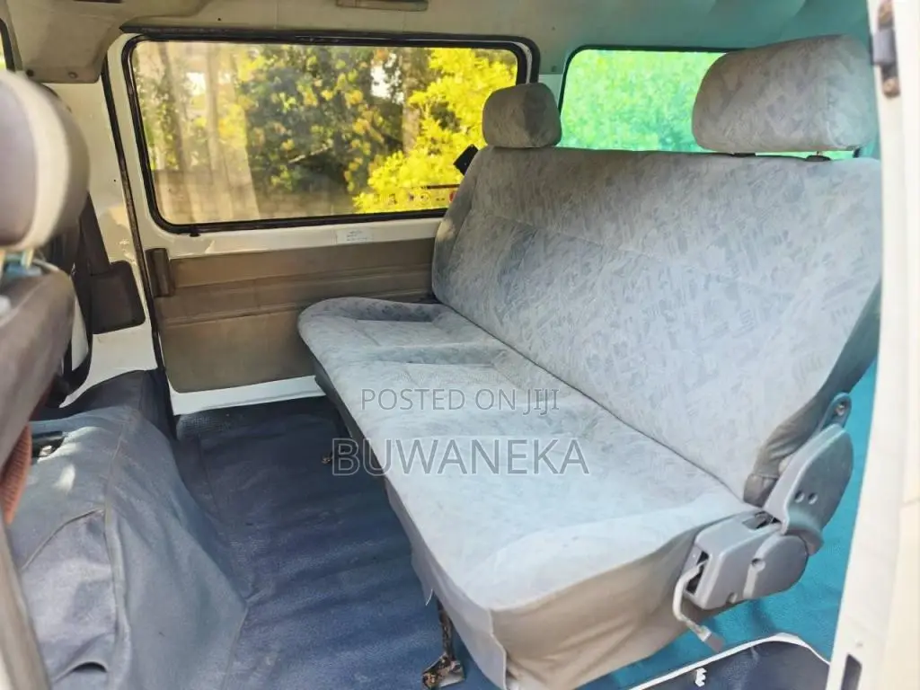Nissan Caravan 1998 Van (Used)