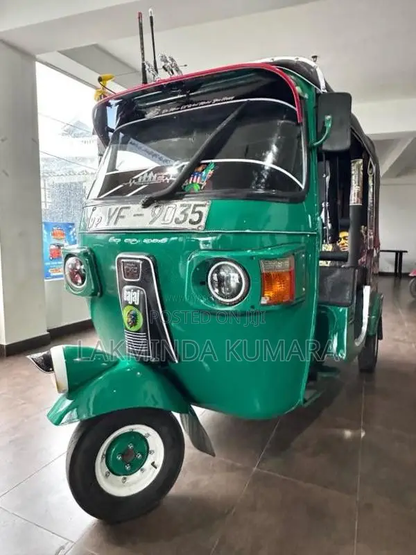 Bajaj 4 stroke 2010 Three Wheel (Used)