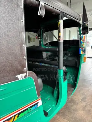 Bajaj 4 stroke 2010 Three Wheel (Used)