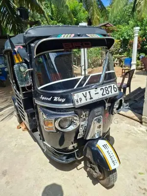 Bajaj 4 Stroke 2010 Three Wheel (Used)