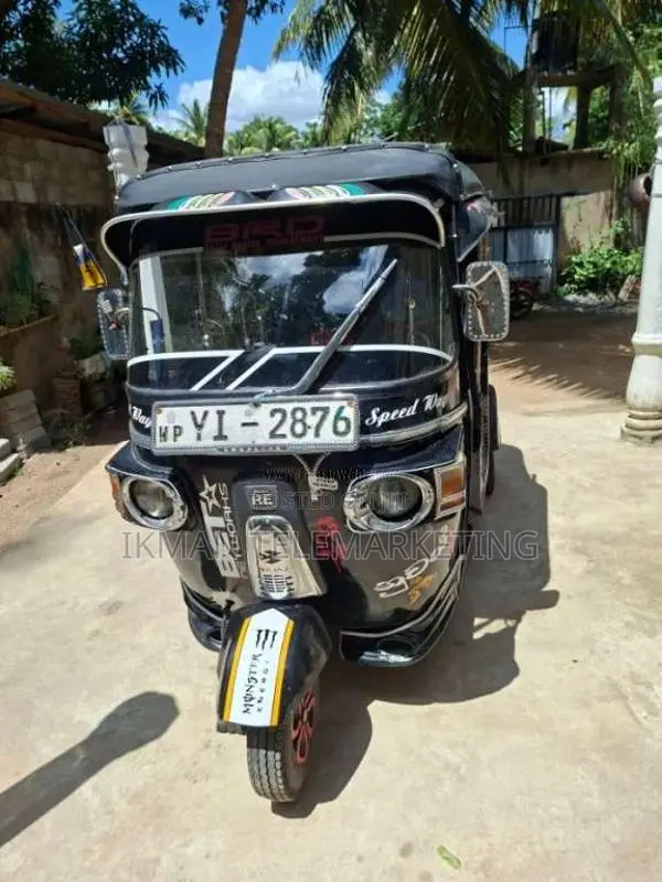 Bajaj 4 Stroke 2010 Three Wheel (Used)