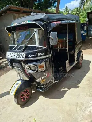 Bajaj 4 Stroke 2010 Three Wheel (Used)