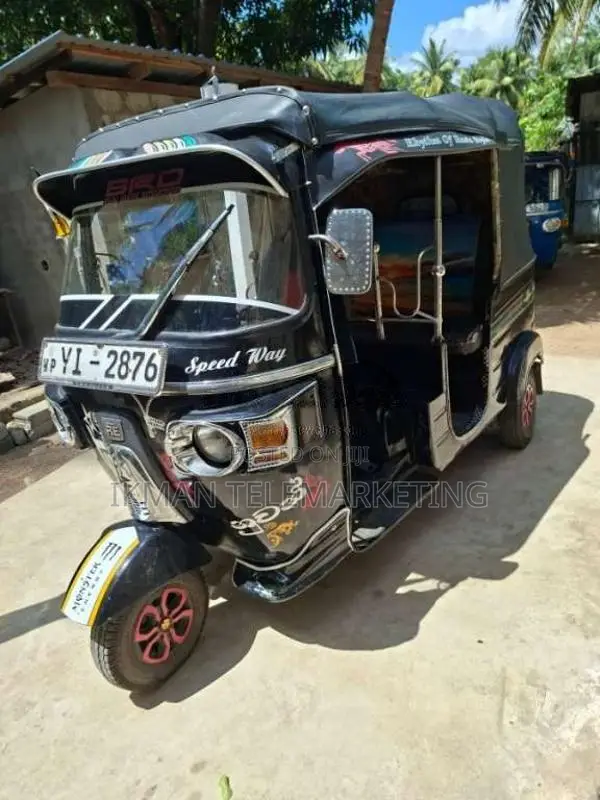 Bajaj 4 Stroke 2010 Three Wheel (Used)