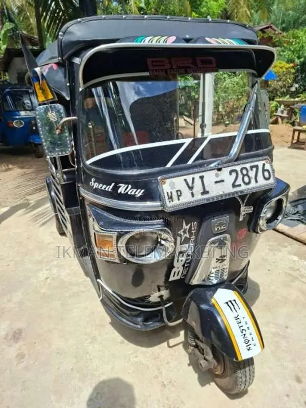 Bajaj 4 Stroke 2010 Three Wheel (Used)