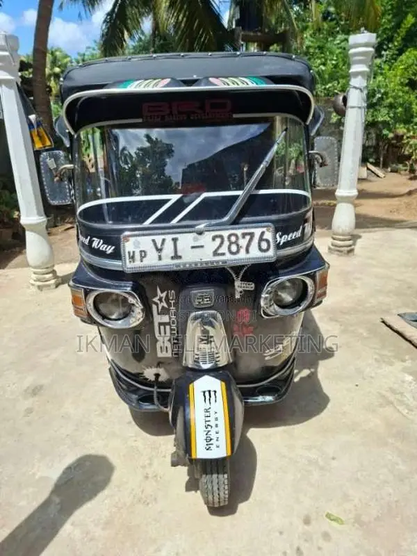 Bajaj 4 Stroke 2010 Three Wheel (Used)