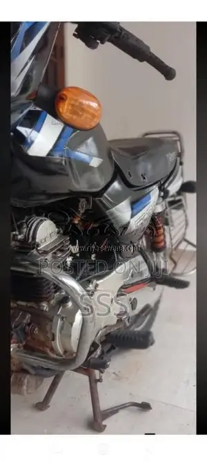 Bajaj CT-100 2011 Motorbike (Used)