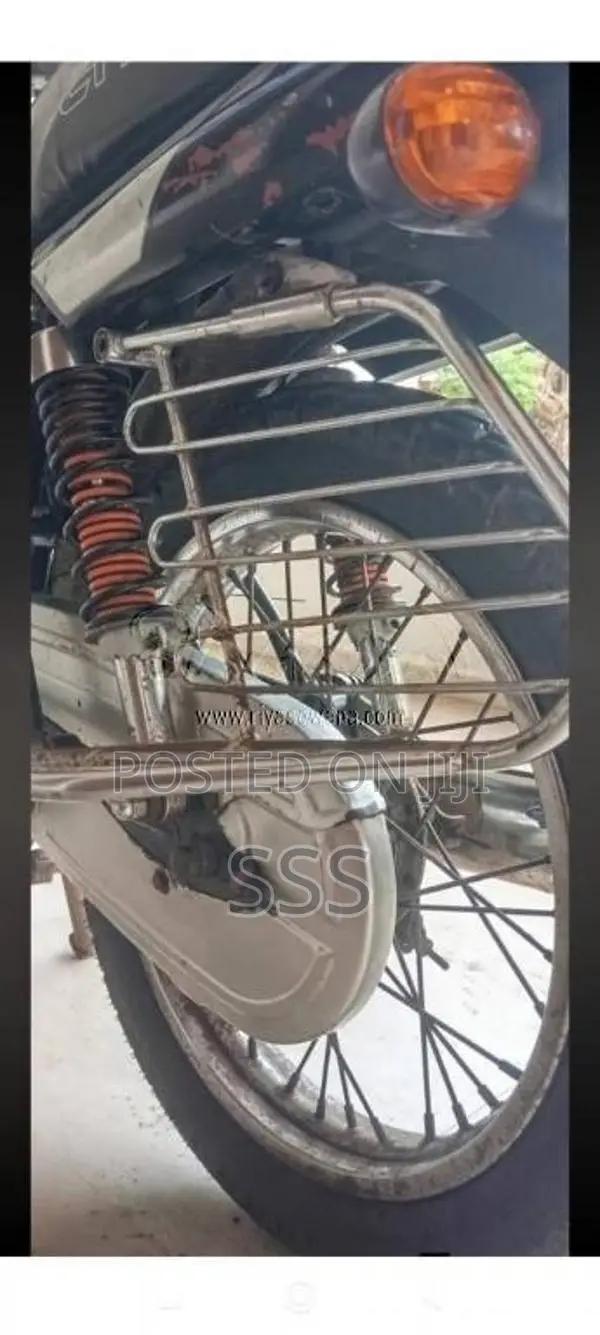 Bajaj CT-100 2011 Motorbike (Used)
