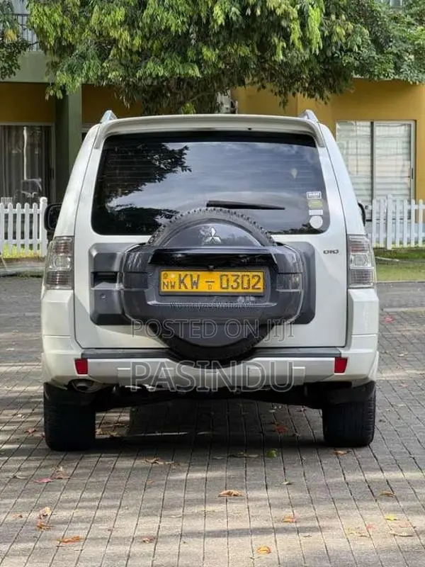 Mitsubishi Montero 2013 SUV (Used)
