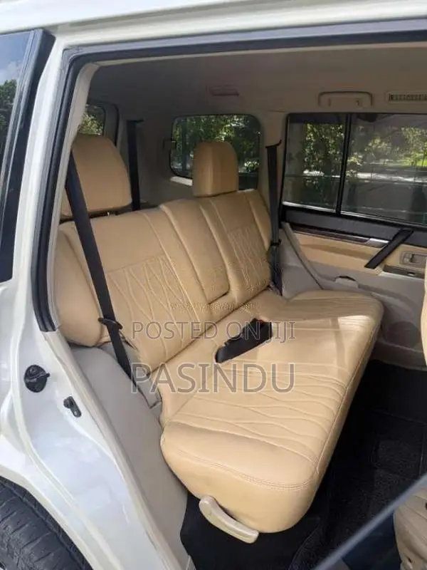 Mitsubishi Montero 2013 SUV (Used)