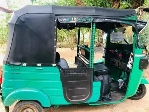 Bajaj RE 4 Stroke 2014 Three Wheel (Used)