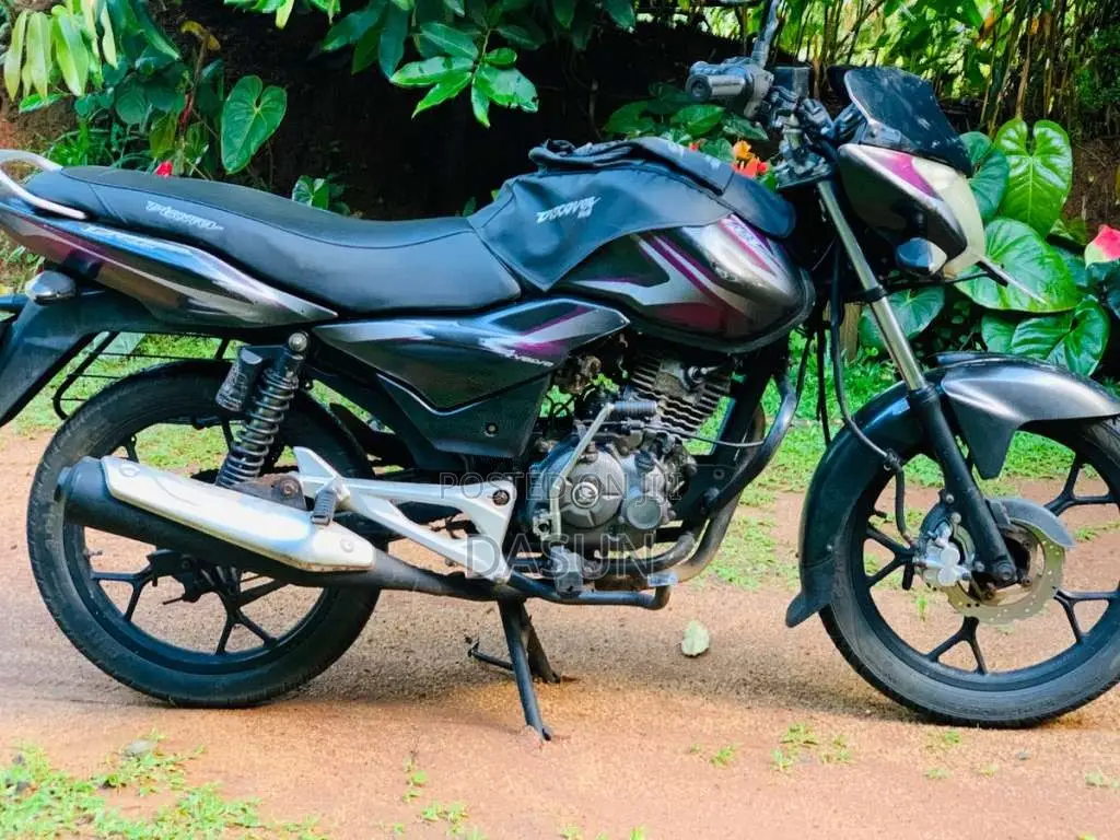 Bajaj Discover 2014 Motorbike (Used)