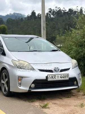 Toyota Prius 2011 Car (Used)